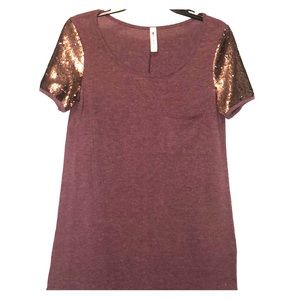 Dressy/casual maroon short sleeve top